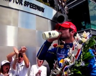 web2016WinnersDrinkMilk-46